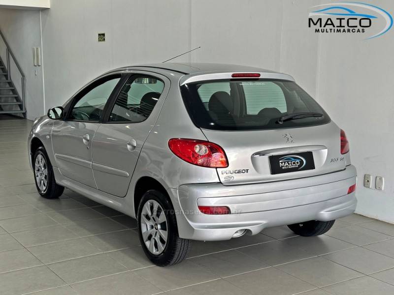 PEUGEOT - 207 - 2008/2009 - Prata - R$ 25.900,00