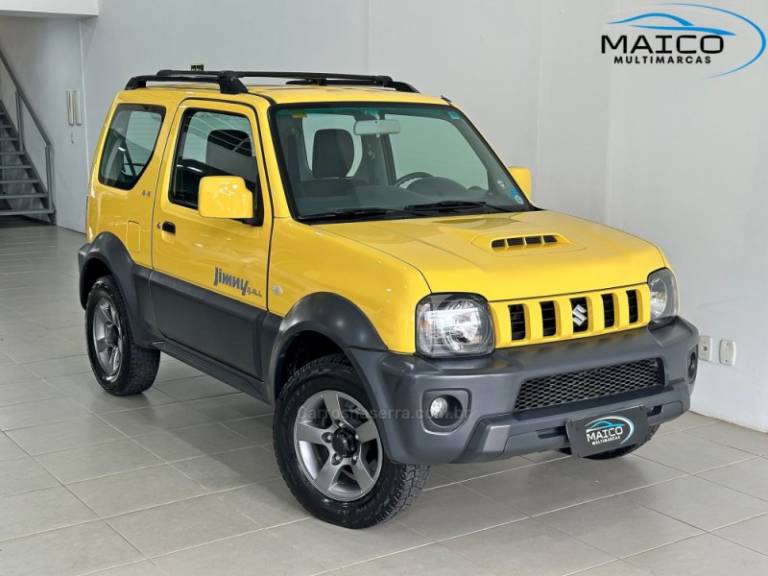 SUZUKI - JIMNY - 2015/2016 - Amarela - R$ 77.900,00