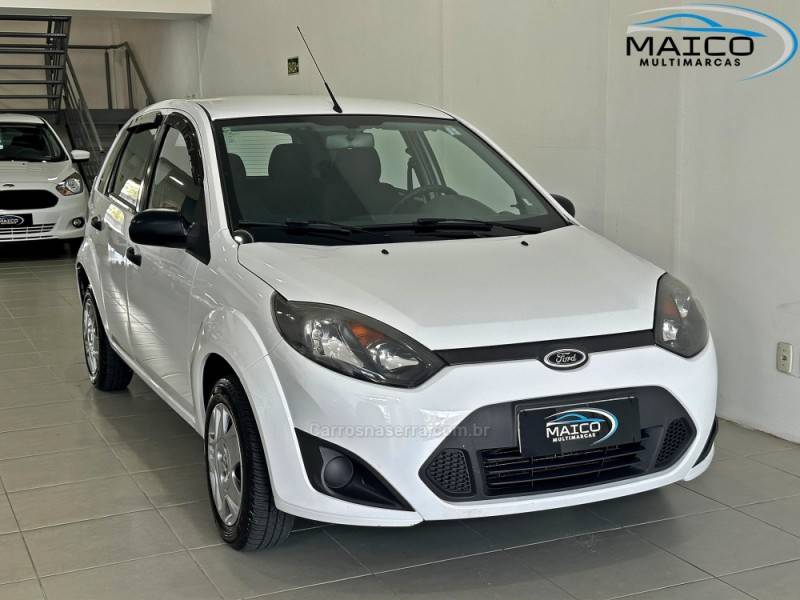 FORD - FIESTA - 2011/2012 - Branca - R$ 38.900,00