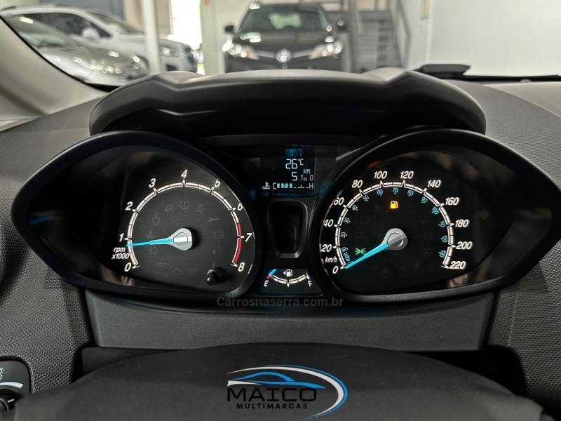 FORD - FIESTA - 2013/2014 - Prata - R$ 46.900,00