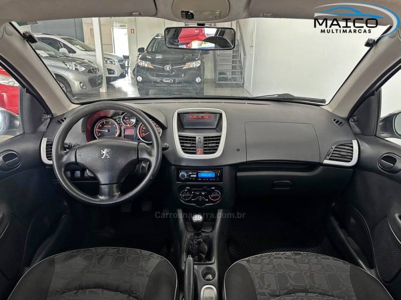 PEUGEOT - 207 - 2008/2009 - Prata - R$ 25.900,00