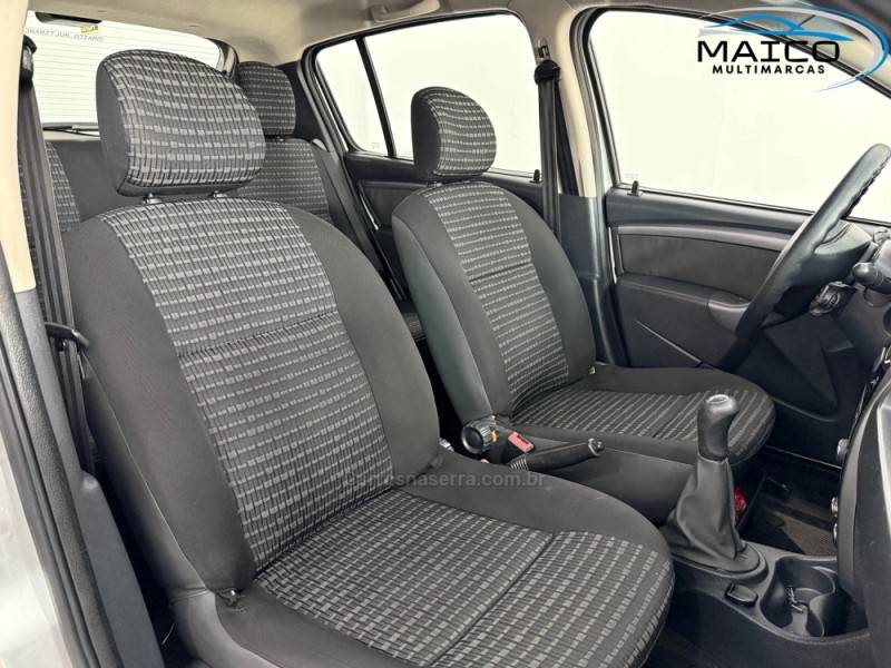 RENAULT - SANDERO - 2012/2012 - Prata - R$ 35.900,00