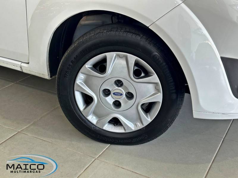 FORD - FIESTA - 2013/2013 - Branca - R$ 35.900,00