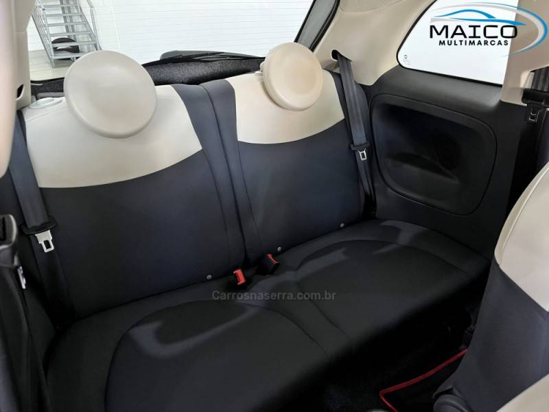 FIAT - 500 - 2011/2012 - Prata - R$ 42.900,00