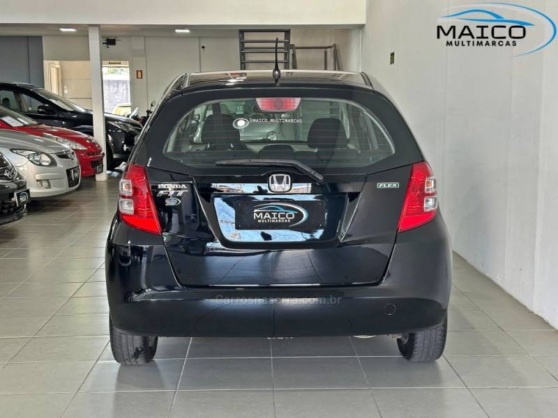 HONDA - FIT - 2009/2010 - Preta - R$ 45.900,00