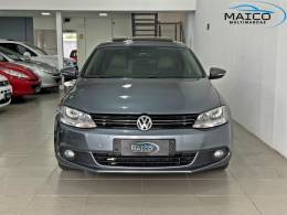 VOLKSWAGEN - JETTA - 2012/2012 - Cinza - R$ 74.900,00