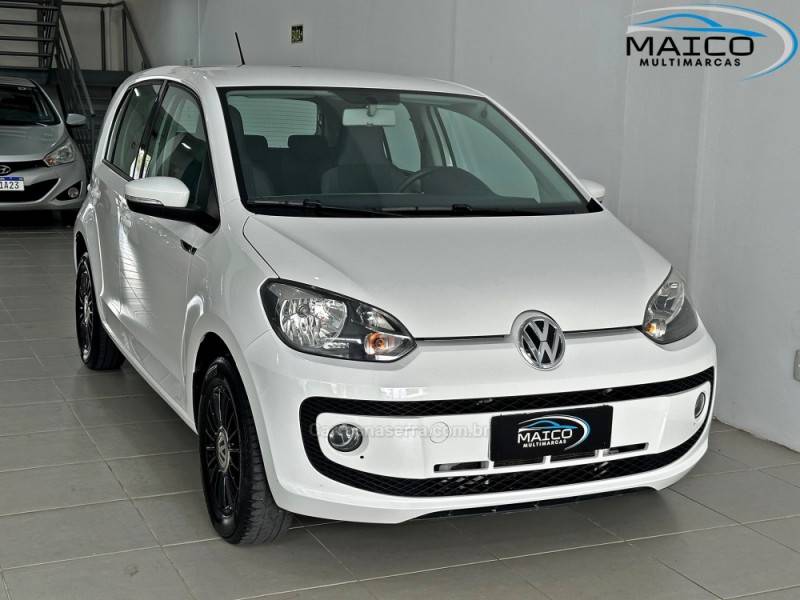 VOLKSWAGEN - UP - 2015/2016 - Branca - R$ 48.900,00
