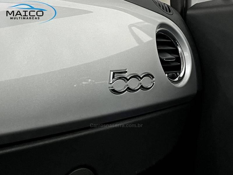 FIAT - 500 - 2011/2012 - Prata - R$ 42.900,00