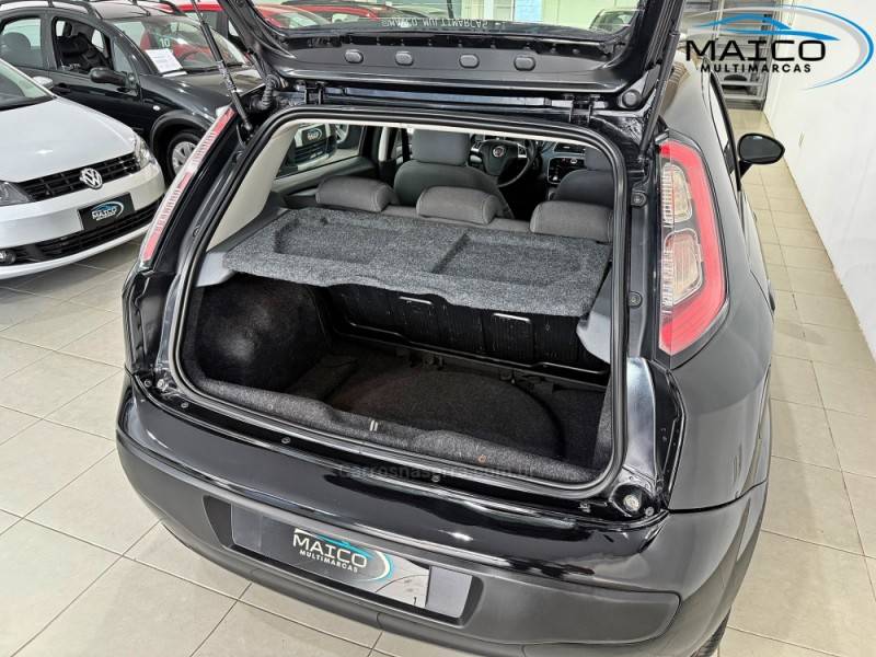 FIAT - PUNTO - 2016/2016 - Preta - R$ 47.900,00
