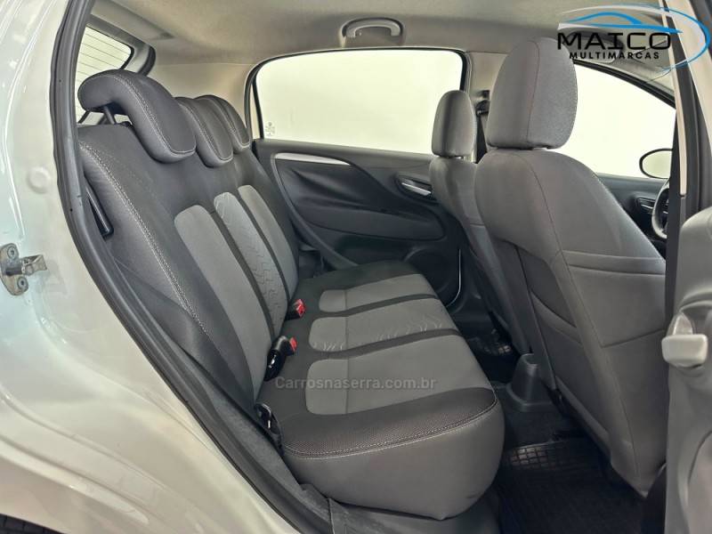 FIAT - PUNTO - 2015/2016 - Branca - R$ 51.900,00