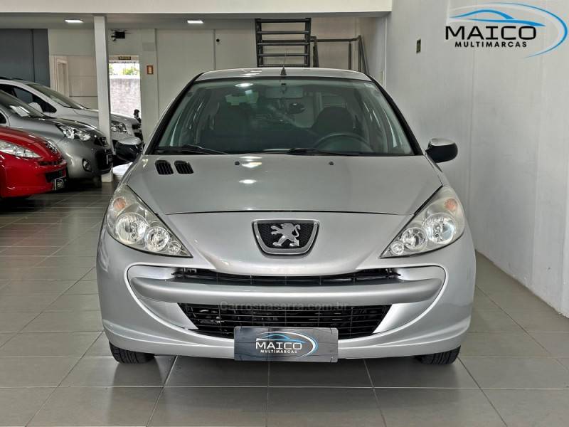PEUGEOT - 207 - 2008/2009 - Prata - R$ 25.900,00