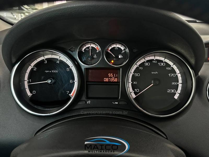 PEUGEOT - 308 - 2014/2015 - Vermelha - R$ 50.900,00