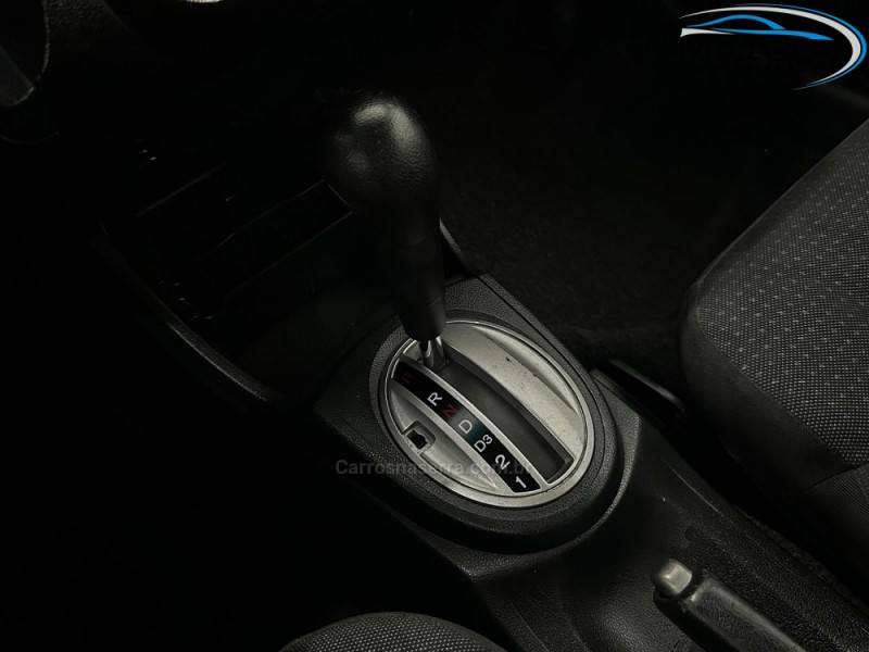 HONDA - FIT - 2009/2010 - Preta - R$ 45.900,00