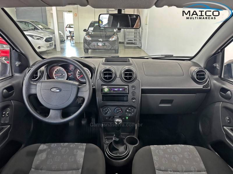 FORD - FIESTA - 2013/2013 - Branca - R$ 35.900,00