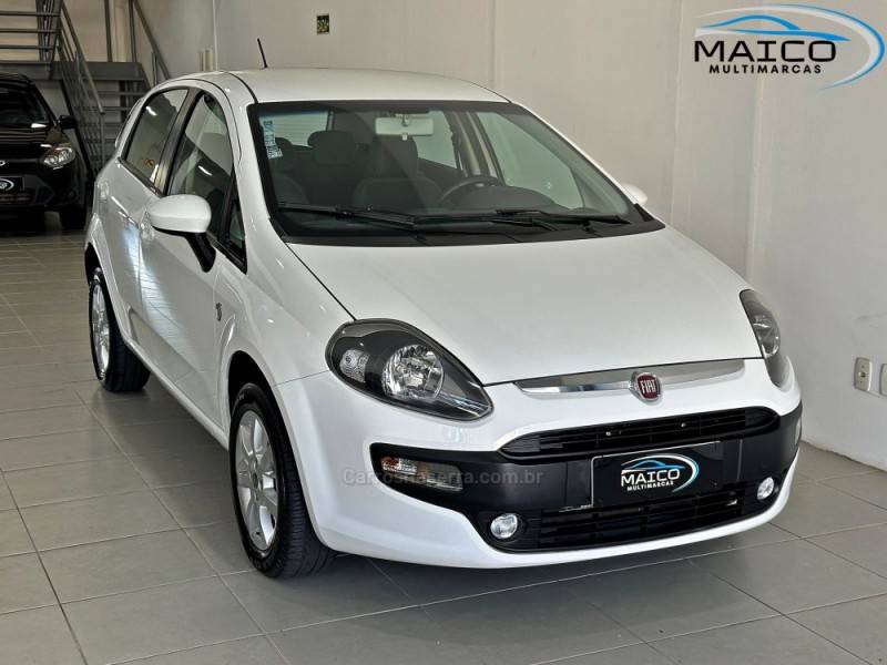 FIAT - PUNTO - 2015/2016 - Branca - R$ 51.900,00