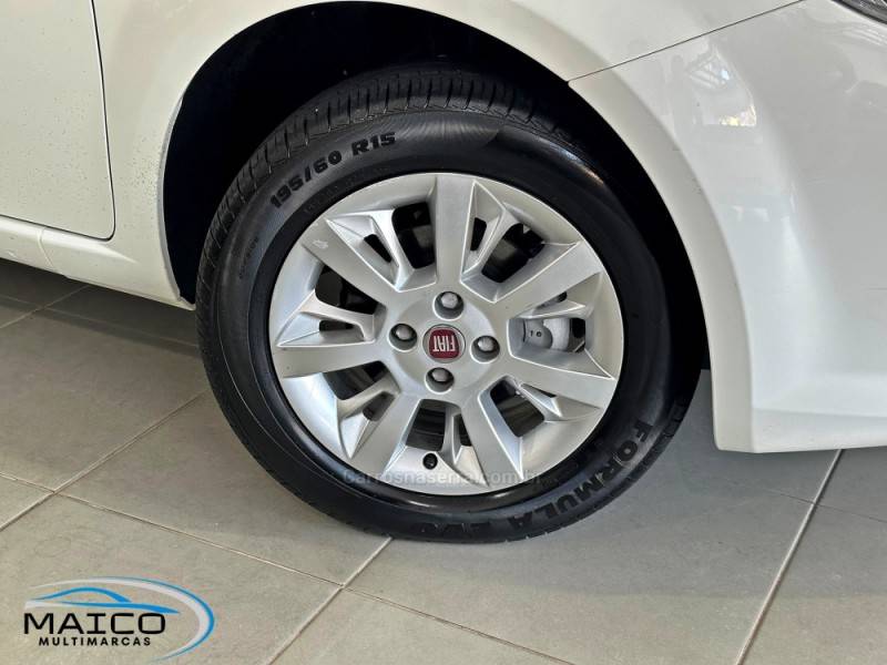 FIAT - PUNTO - 2015/2016 - Branca - R$ 51.900,00