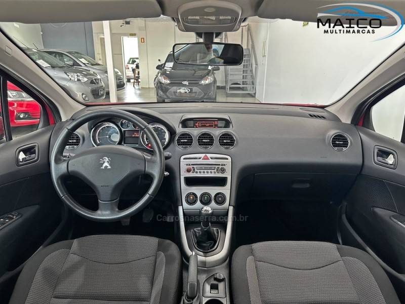 PEUGEOT - 308 - 2014/2015 - Vermelha - R$ 50.900,00