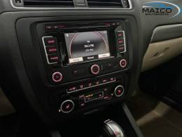 VOLKSWAGEN - JETTA - 2012/2012 - Cinza - R$ 74.900,00
