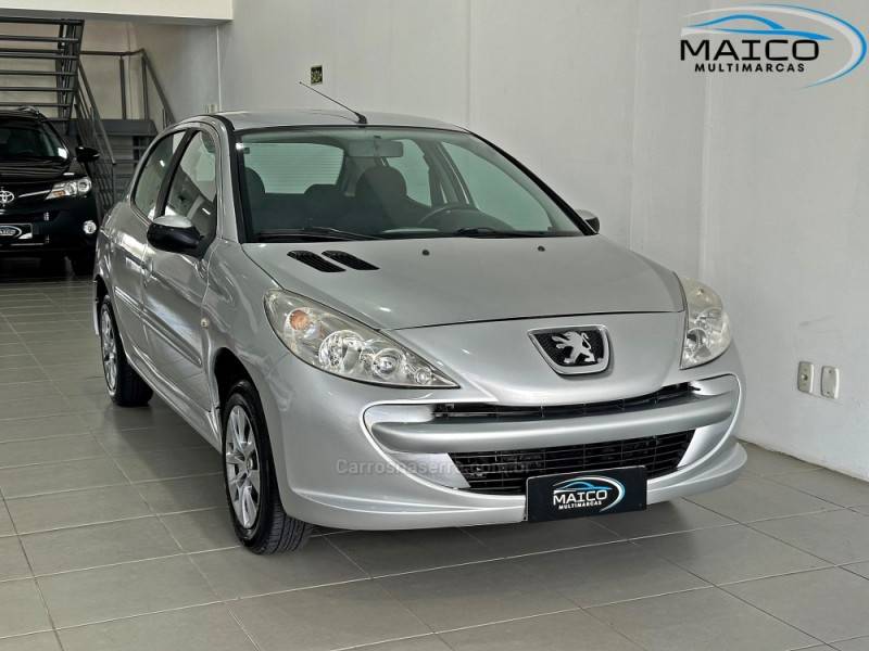 PEUGEOT - 207 - 2008/2009 - Prata - R$ 25.900,00