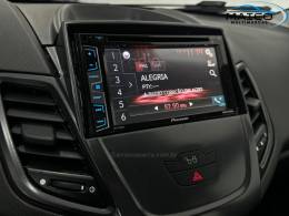 FORD - FIESTA - 2013/2014 - Prata - R$ 46.900,00