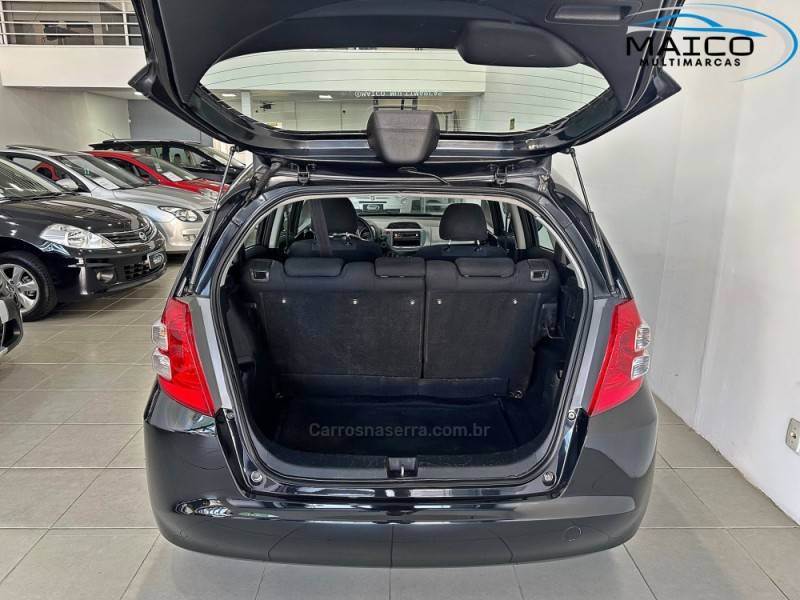 HONDA - FIT - 2009/2010 - Preta - R$ 45.900,00