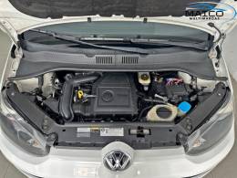 VOLKSWAGEN - UP - 2015/2016 - Branca - R$ 48.900,00