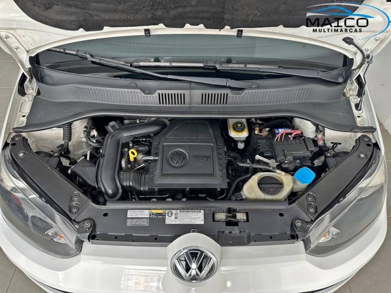 VOLKSWAGEN - UP - 2015/2016 - Branca - R$ 48.900,00