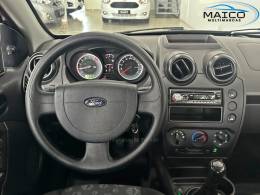 FORD - FIESTA - 2011/2012 - Branca - R$ 38.900,00