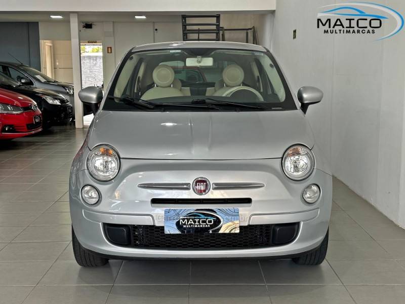 FIAT - 500 - 2011/2012 - Prata - R$ 42.900,00