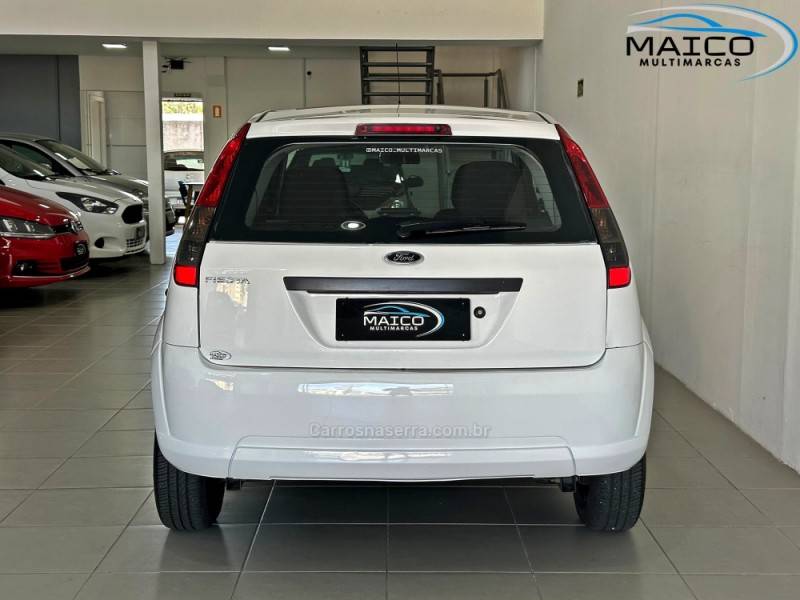 FORD - FIESTA - 2013/2013 - Branca - R$ 35.900,00