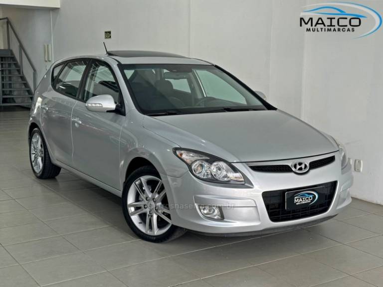 HYUNDAI - I30 - 2010/2011 - Prata - R$ 55.900,00