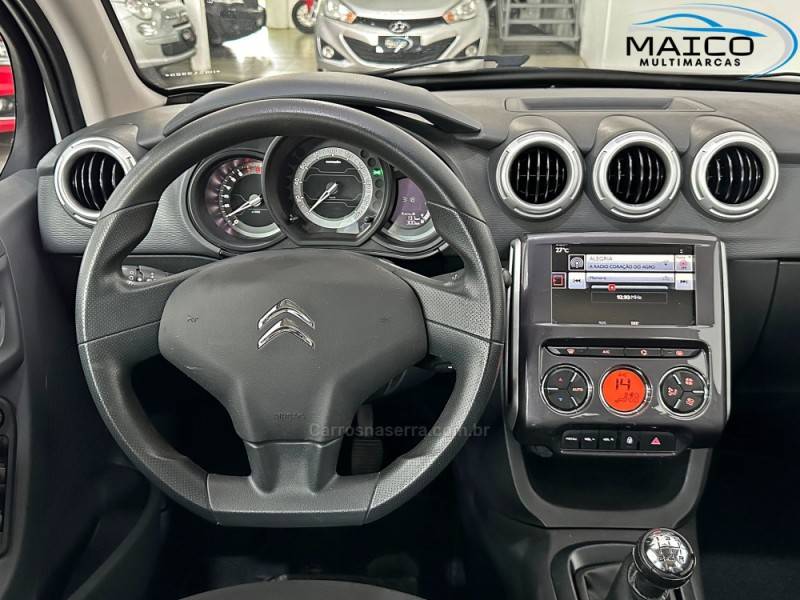 CITROËN - C3 - 2016/2017 - Branca - R$ 47.900,00